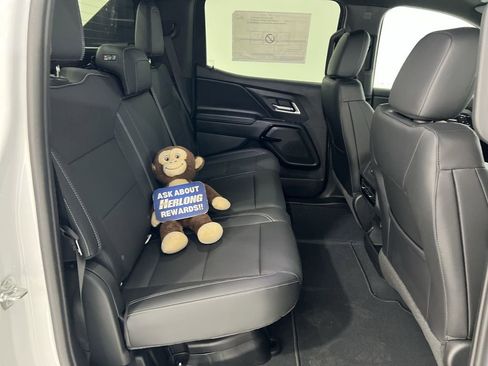 New 2025 Chevrolet Silverado EV LT image 24