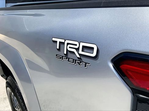 Used 2024 Toyota Tacoma TRD Sport AWD/4WD image 7