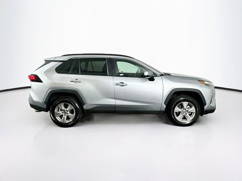 Used 2025 Toyota RAV4 XLE AWD/4WD image 10