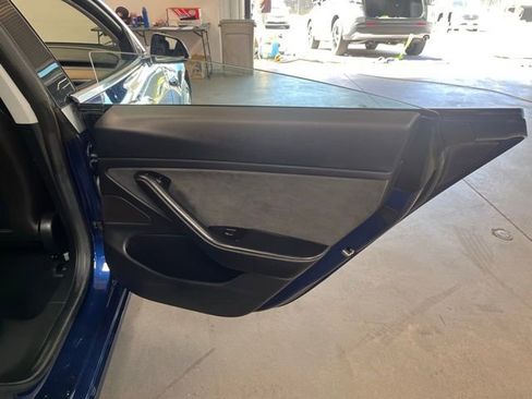 Used 2018 Tesla Model 3 Long Range image 15