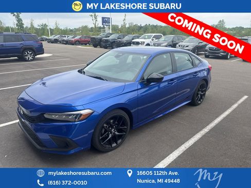 Used 2024 Honda Civic Sport image 3