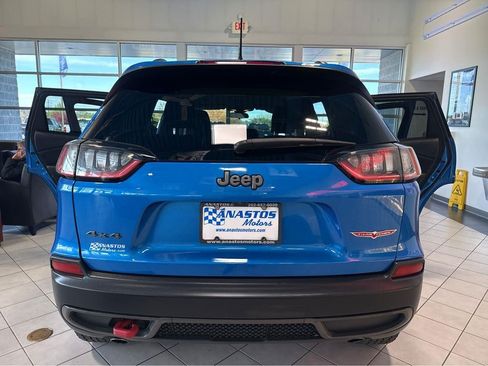 Used 2020 Jeep Cherokee Trailhawk AWD/4WD image 12