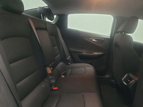Used 2025 Chevrolet Malibu LT FWD image 19