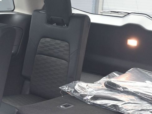 New 2026 Nissan Pathfinder S image 21