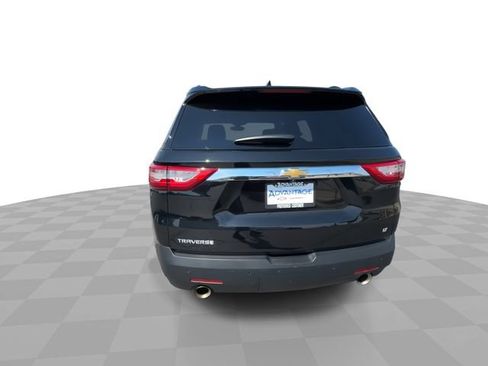 Used 2020 Chevrolet Traverse LT FWD image 7