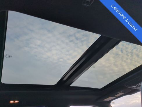 Used 2015 Ford F150 Platinum w/ Equipment Group 701A Luxury image 26