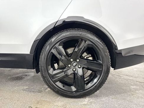 Used 2022 Land Rover Discovery HSE R-Dynamic image 5
