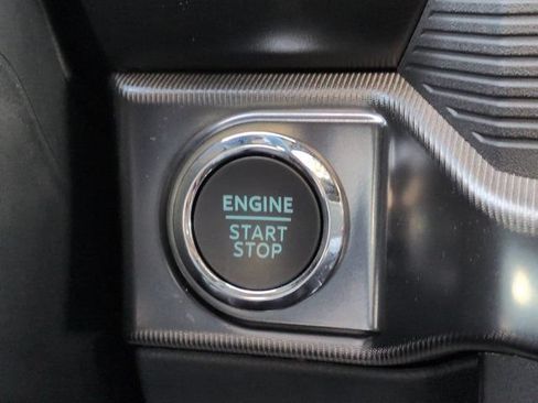 Used 2025 Ford F150 Raptor AWD/4WD image 28