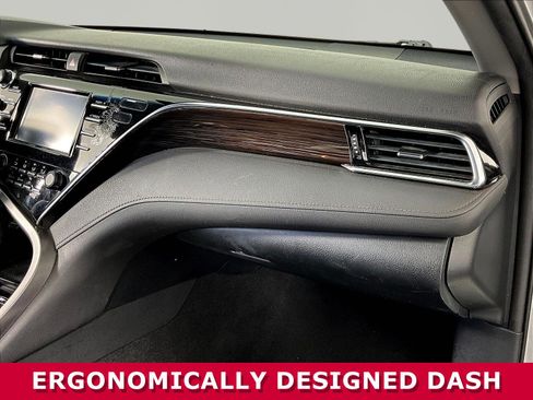 Used 2018 Toyota Camry LE FWD image 24