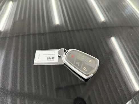 Used 2024 Cadillac XT6 Sport w/ Technology Package image 36