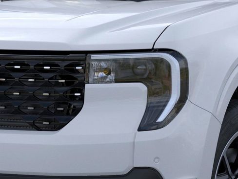 New 2026 Ford Maverick Lariat image 19