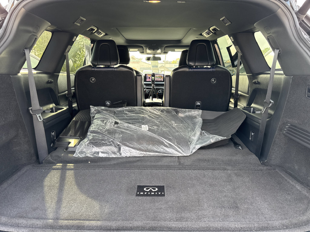 Certified 2026 INFINITI QX60 Sport w/ Dark Cargo Package AWD/4WD image 23