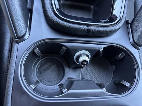 Used 2024 Porsche Cayenne image 42