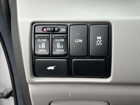 Used 2014 Honda Odyssey EX-L image 32