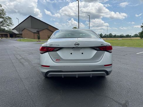 Used 2021 Nissan Sentra SV FWD image 10