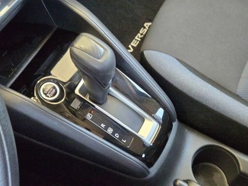 Used 2024 Nissan Versa SV FWD image 18