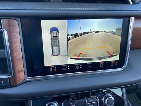 Used 2023 GMC Yukon Denali Ultimate AWD/4WD image 20