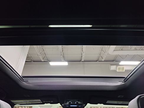 Used 2025 Alfa Romeo Tonale image 7