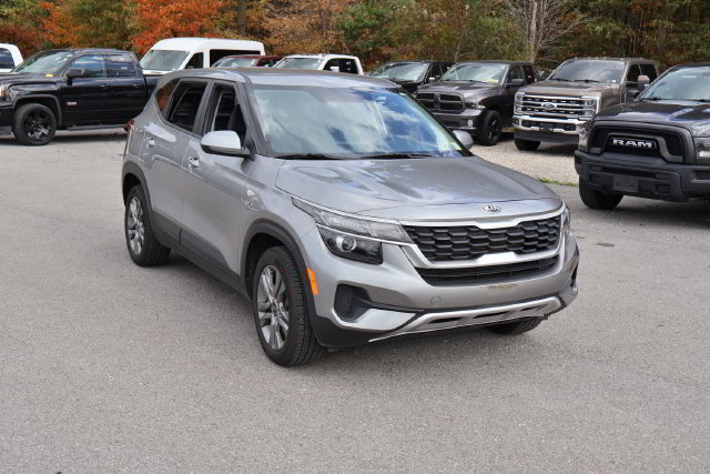 Used 2021 Kia Seltos LX AWD/4WD image 7