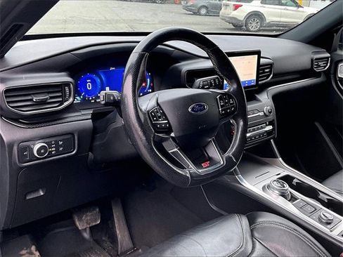 Used 2020 Ford Explorer ST image 14