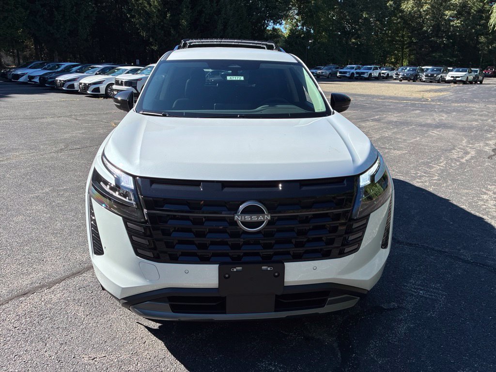 New 2026 Nissan Pathfinder SL AWD/4WD image 2