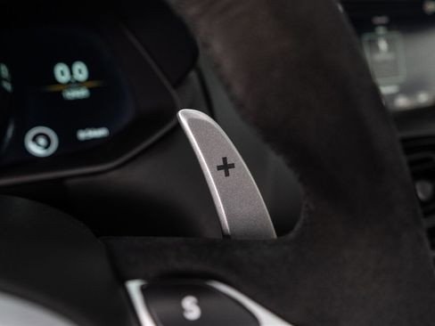 Used 2021 Aston Martin V8 Vantage Roadster RWD image 85