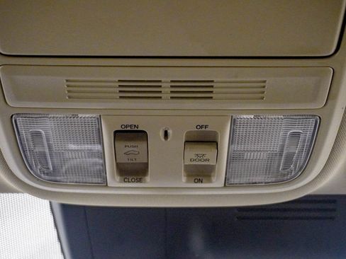 Used 2019 Honda CR-V EX image 27