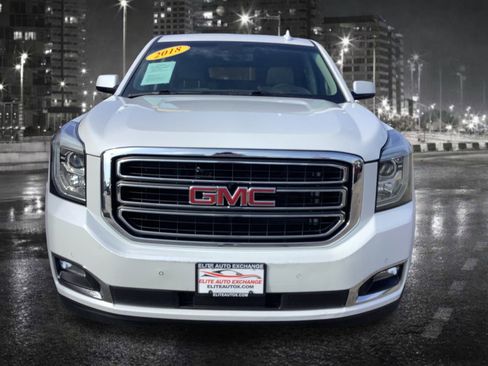 Used 2018 GMC Yukon XL SLT w/ Open Road Package image 4
