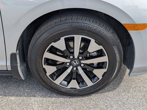 Used 2026 Honda Odyssey EX-L image 17