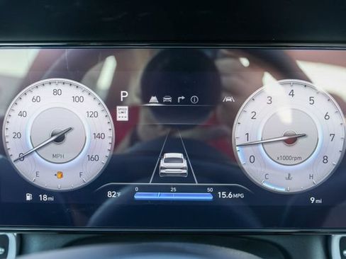 New 2026 Hyundai Elantra Limited FWD image 24