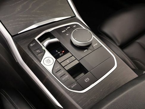 Used 2023 BMW 330i xDrive Sedan w/ Premium Package image 10