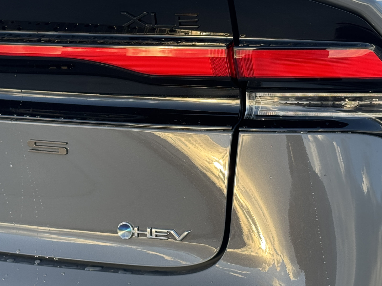 New 2027 Toyota Prius XLE FWD image 14