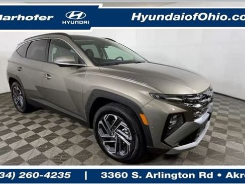 Used 2025 Hyundai Tucson Limited AWD/4WD image 1
