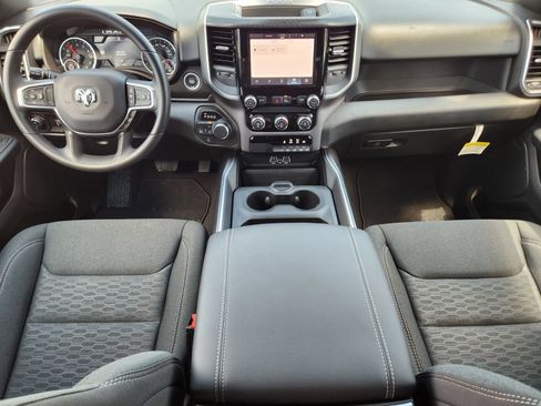 New 2026 RAM 1500 Express AWD/4WD image 24