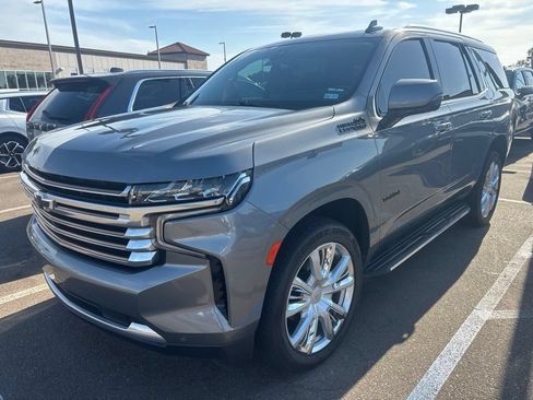 Used 2021 Chevrolet Tahoe High Country RWD image 3
