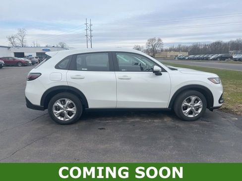 Used 2023 Honda HR-V LX image 1