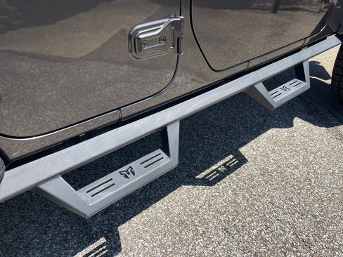 Used 2021 Jeep Wrangler Unlimited Sport AWD/4WD image 9