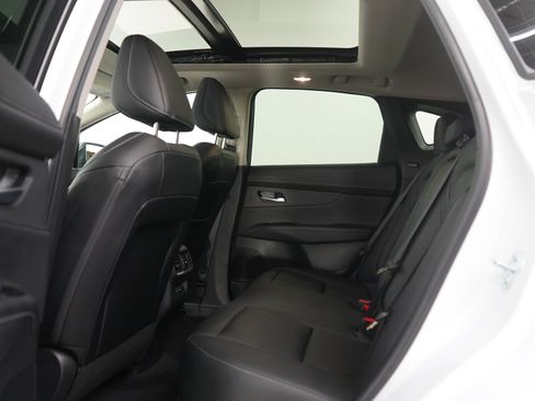 Used 2025 Nissan Murano SL AWD/4WD image 19
