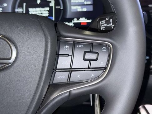 New 2026 Lexus UX 300h AWD image 19