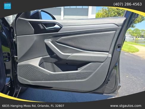 Used 2019 Volkswagen Jetta R-Line w/ R-Line Cold Weather Package FWD image 22