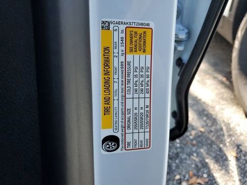 New 2026 Buick Enclave Preferred w/ Power Package FWD image 32