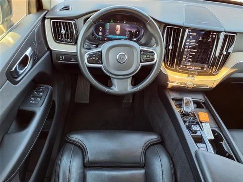 Used 2022 Volvo XC60 B5 Inscription w/ Advanced Package image 8