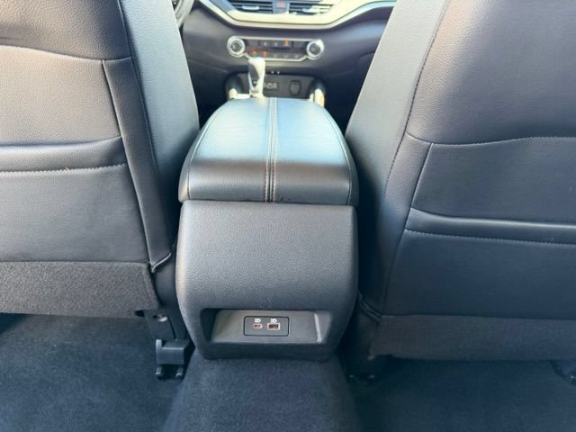 Used 2019 Nissan Altima 2.5 SR FWD image 18