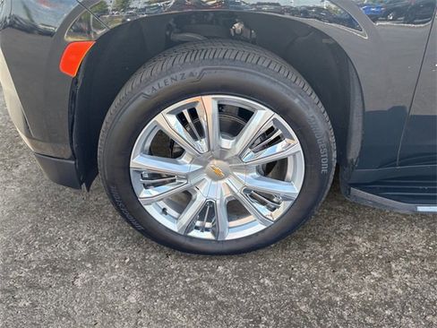 Used 2023 Chevrolet Tahoe High Country image 14