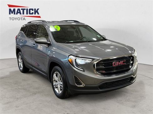 Used 2019 GMC Terrain SLE w/ Driver Convenience Package image 1