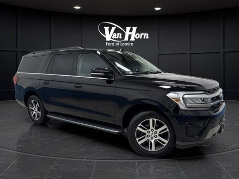 Used 2023 Ford Expedition Max XLT image 44