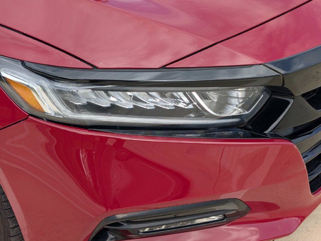 Used 2020 Honda Accord Sport image 2