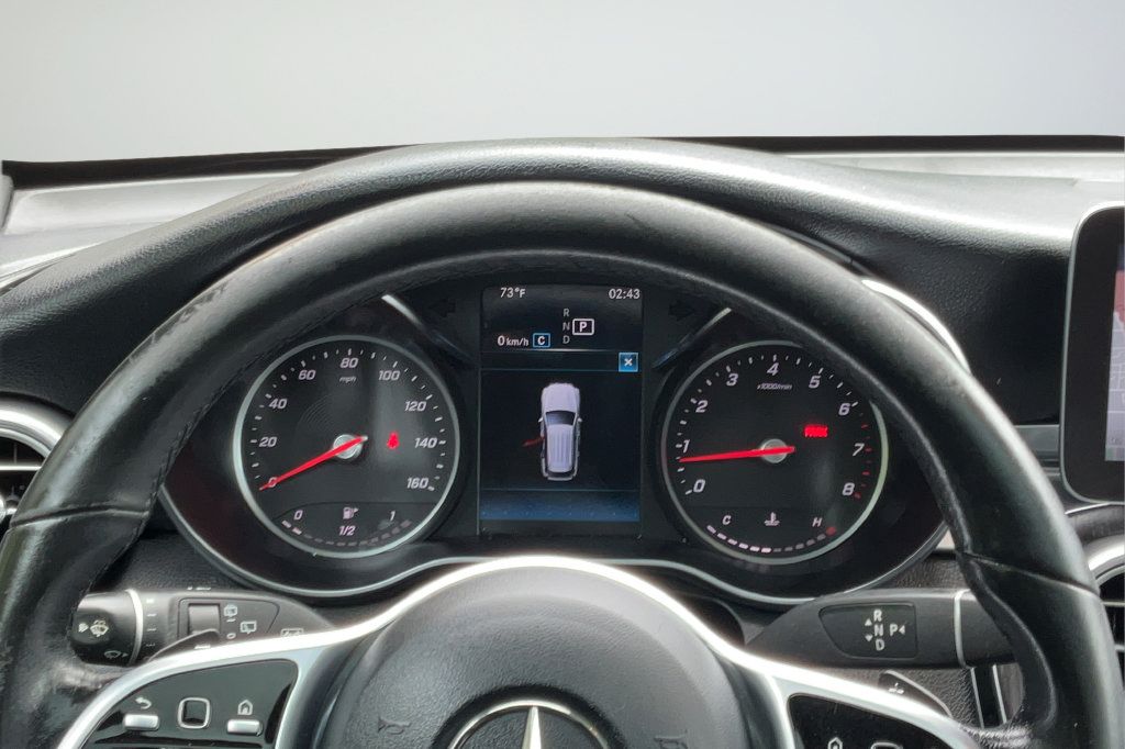 Used 2020 Mercedes-Benz GLC 300 4MATIC w/ Parking Assistance Package image 13
