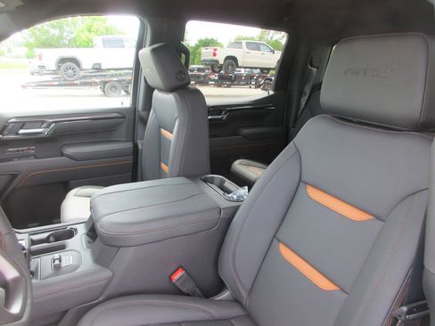 New 2026 GMC Sierra 1500 AT4 AWD/4WD image 13