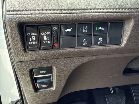 Used 2019 Honda Odyssey Elite image 10